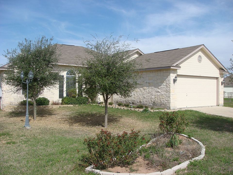 2nd image of 126 Willow Dr