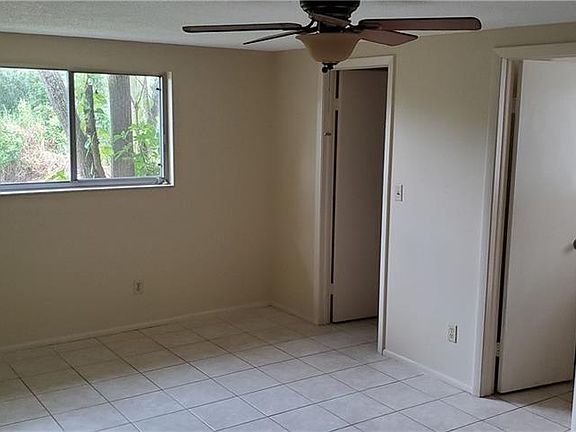 3rd image of 1151 Westwood Dr