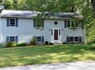 2 Laurel Ln, Dudley, MA 01571
