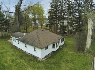 177 Hathaway Inn Dr, Saint Albans, VT 05478