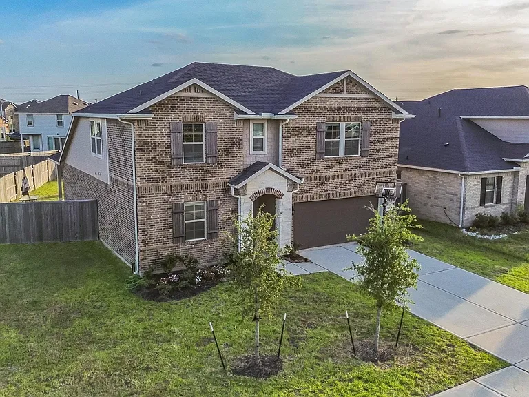 4510 Red Yucca Dr — Photo 3