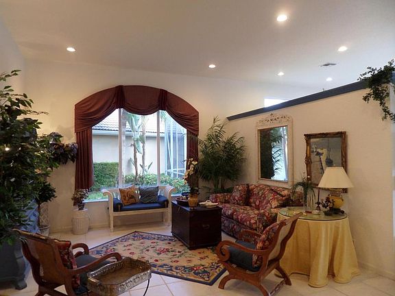 3rd image of 10499 Laurel Estates Ln