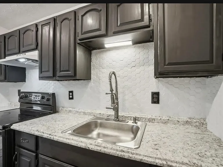 9925 Grasscreek Ct — Photo 9