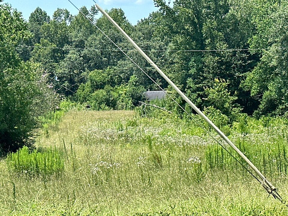 2nd image of 990 Aztec Rd
