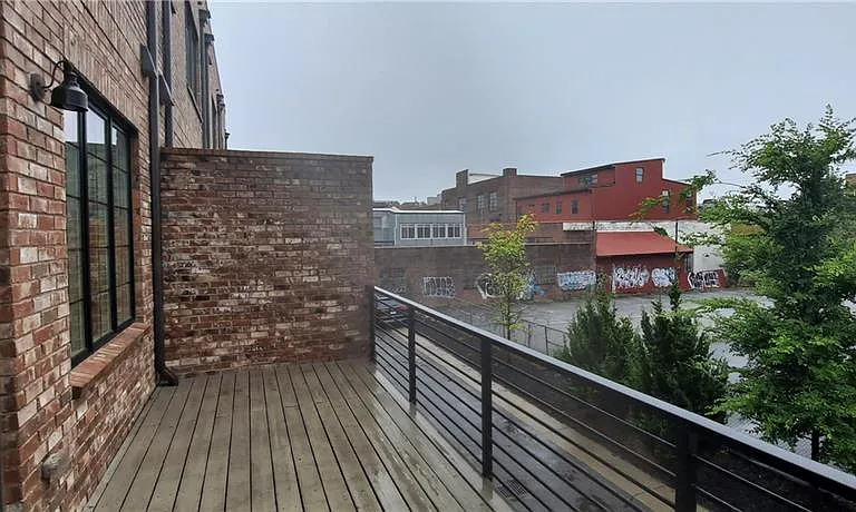 306 Fair St — Photo 18