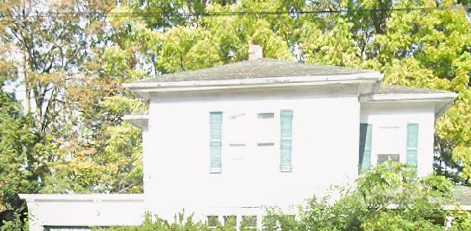 1st image of 100 Oswego St