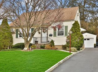 200 Madison Ave, Valhalla, NY 10595