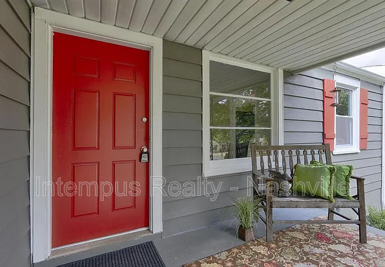98 Oriel Ave — Photo 3