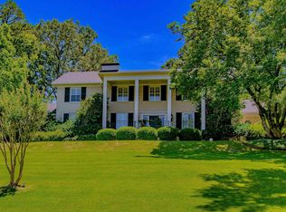 74 Robinwood Dr, Little Rock, AR 72227