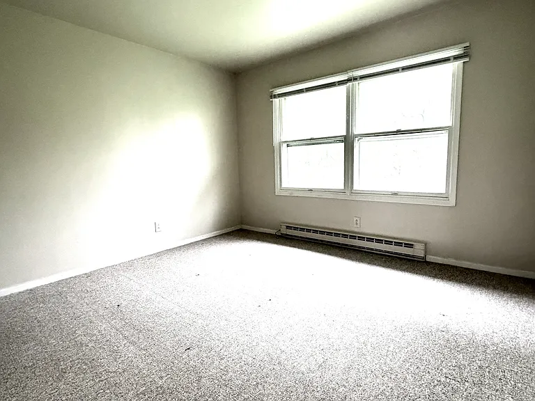17-62 Gina Marie Ave #5UL — Photo 8