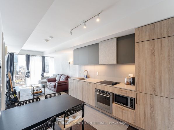 19 Western Battery Rd #1012-C01, Toronto, ON M6K 0E3