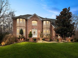 33 Cherry Tree Ln, Cream Ridge, NJ 08514