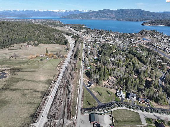 2nd image of Nka Railroad Ave