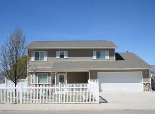 60 Cliff View Cir, Parachute, CO 81635