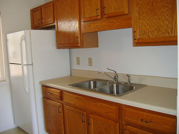 Regrigerator included