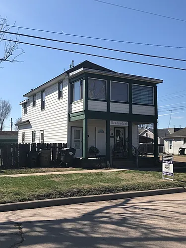 411-411 1/2 N. Clay, Hoisington Photo 1