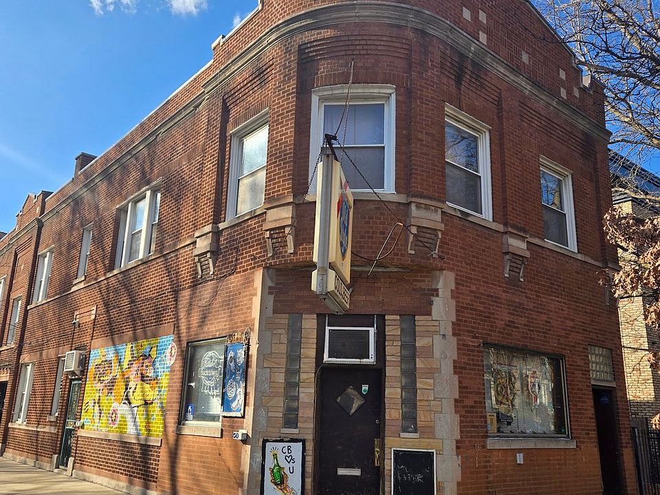 1st image of 2224 N Leavitt St #1R