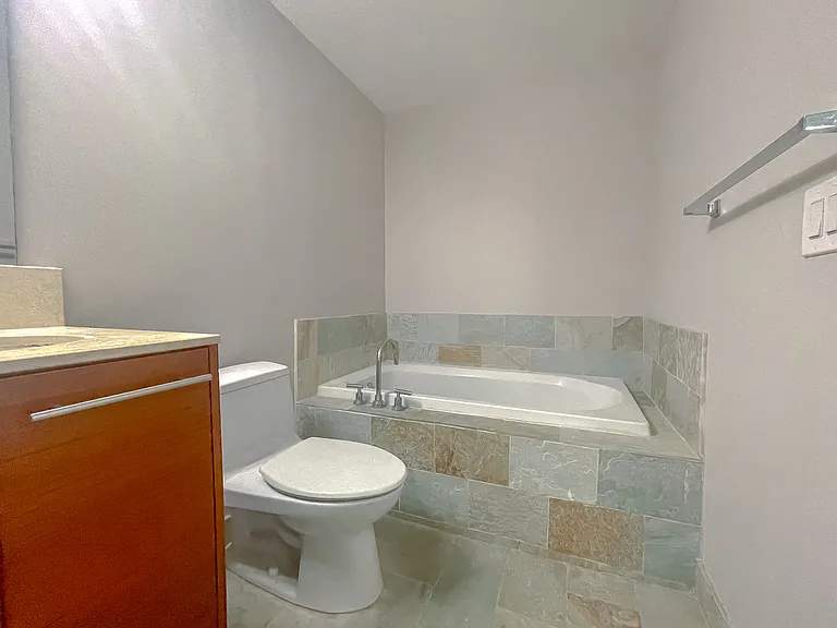 2681 N Flamingo Rd #902S — Photo 17