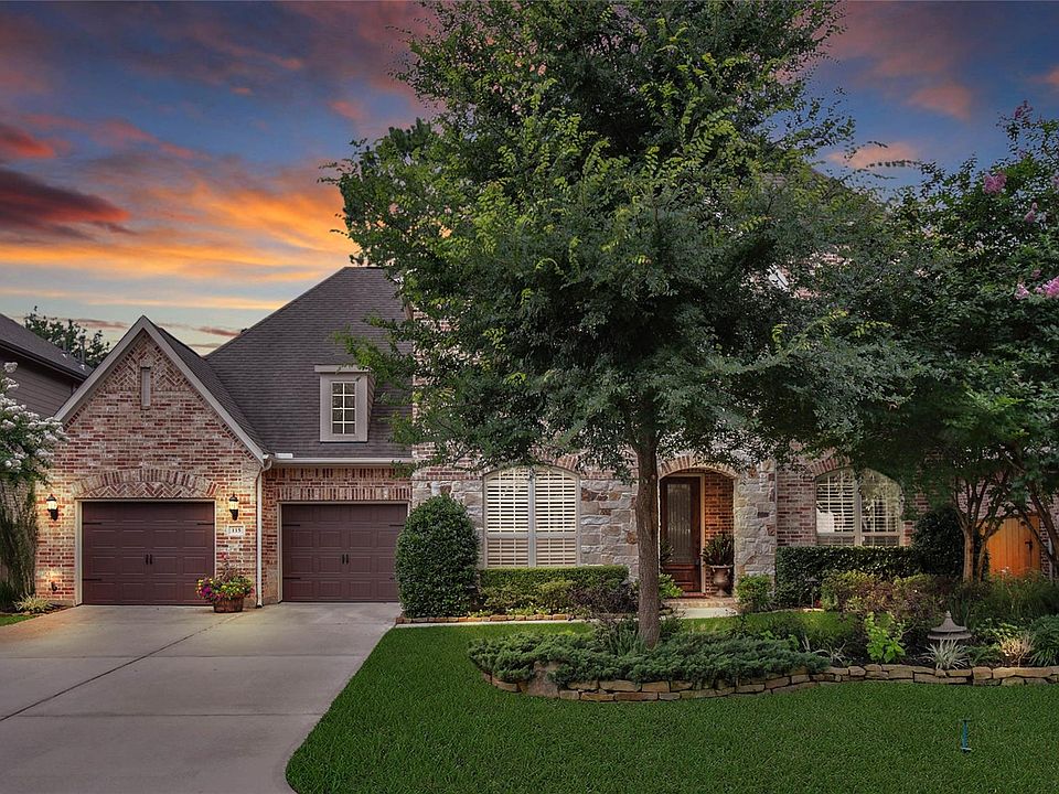 1st image of 115 N Waterhaven Cir