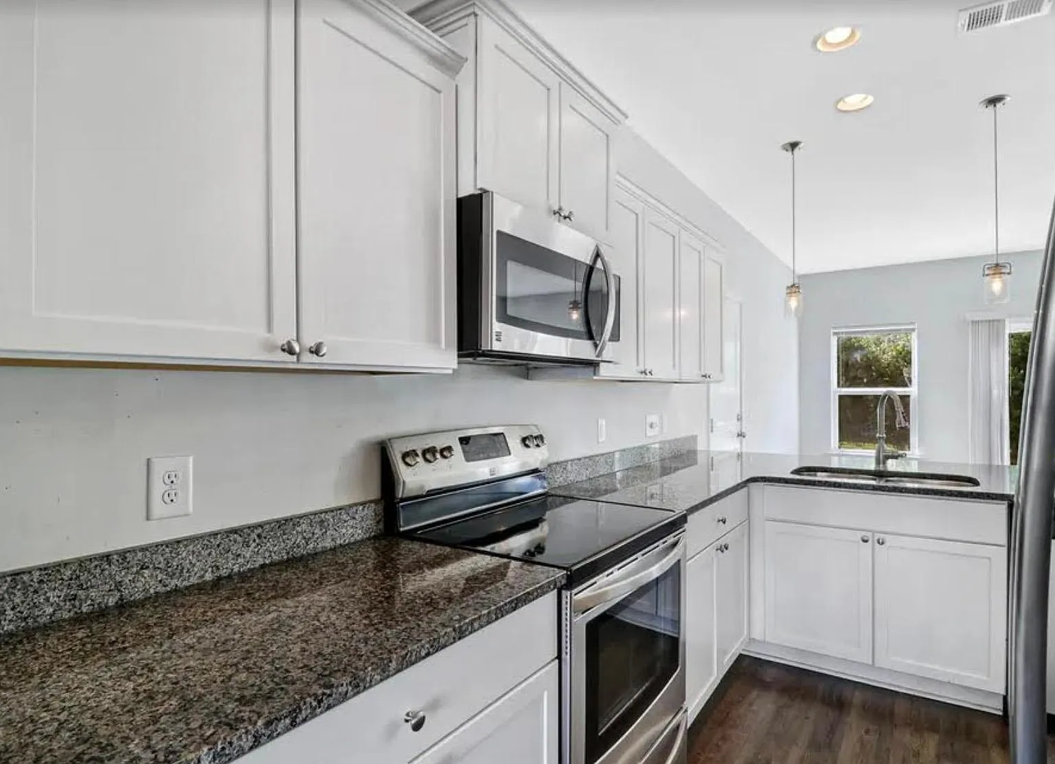 6 Buckhorn St — Photo 3