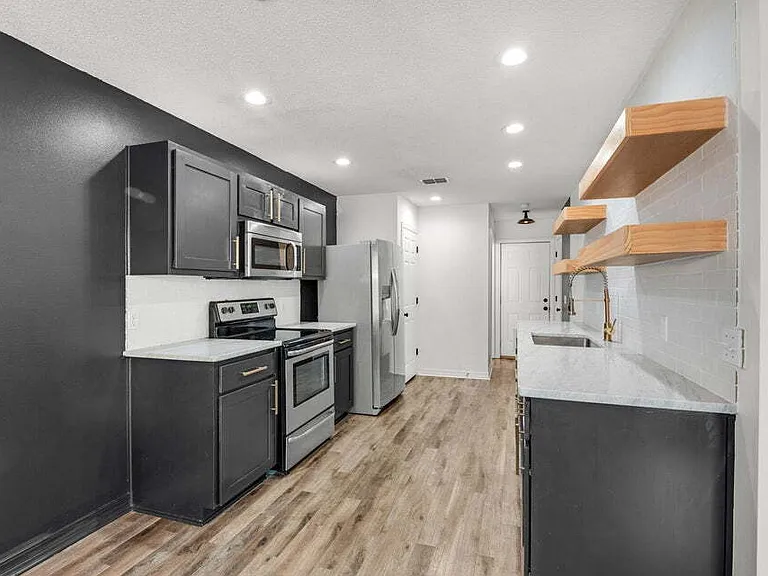 9756 Seafarers Way — Photo 8