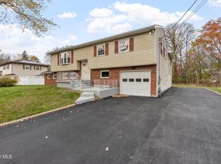 53 Eberle Road, Latham, NY 12110