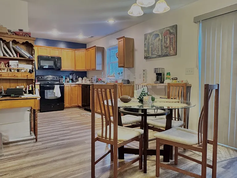 140 Broadleaf Dr — Photo 5