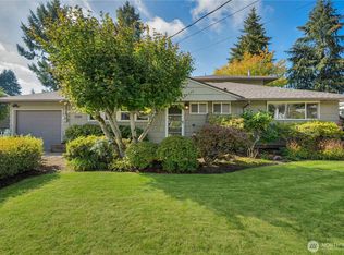 3566 Sunset Dr W, University Place, WA 98466