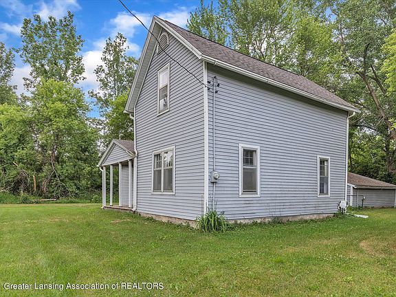 4th image of 16746 Ingersoll Rd