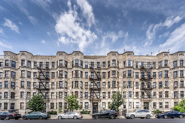 Rented by Executive Towers  | media 26