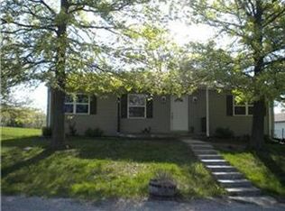 105 Mast Ct, Gallatin, MO 64640