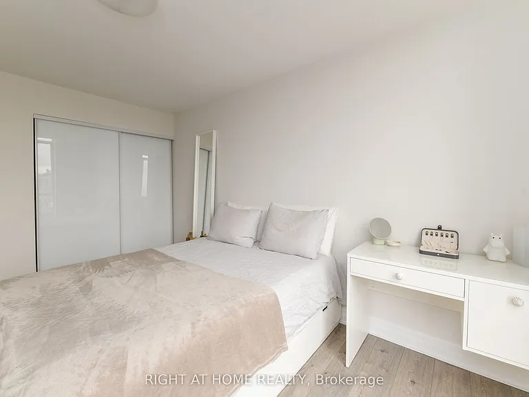 24 Southport St #853 — Photo 14