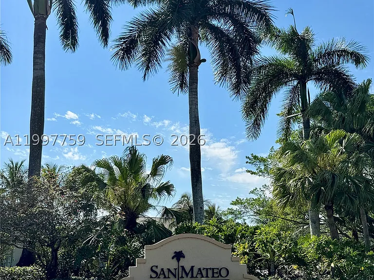 2469 Cordoba Bnd #2469 — Photo 40