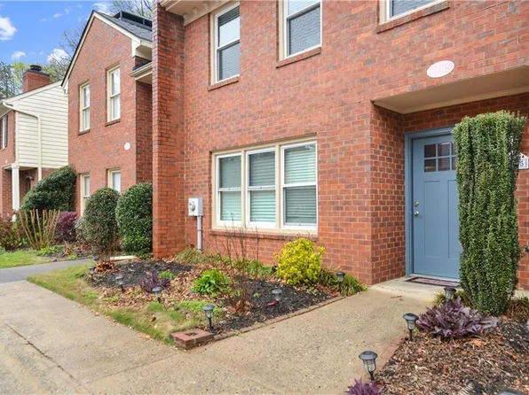 3145 Corner Oak Dr, Peachtree Corners, GA 30071