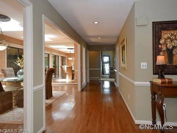 4th image of 406 Jacamar Way