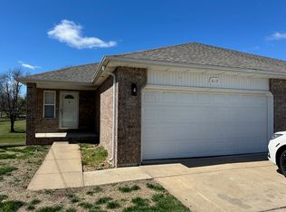 819 S Pinhook Dr, Nixa, MO 65714