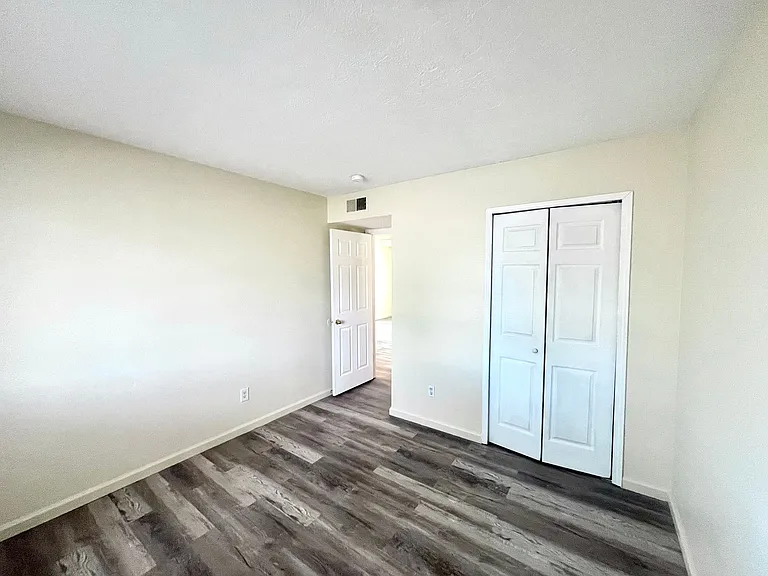 874 Baltic Ave SE — Photo 23