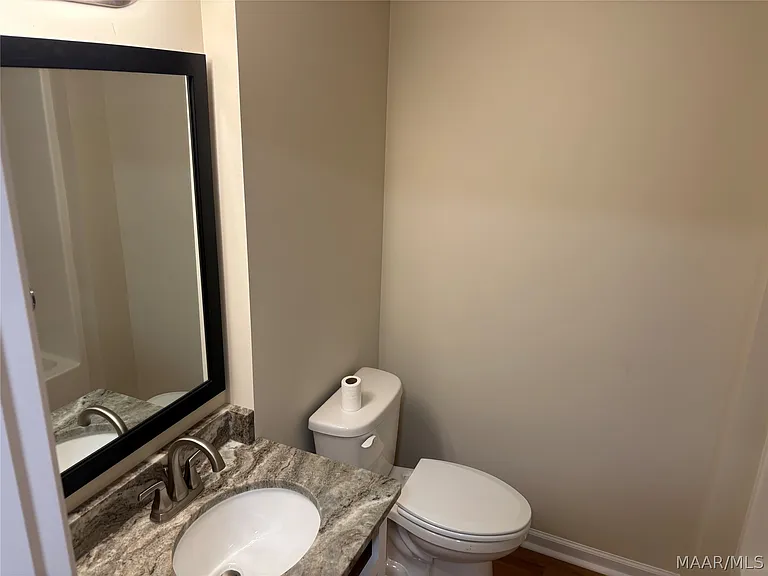 924 Peachtree St — Photo 21