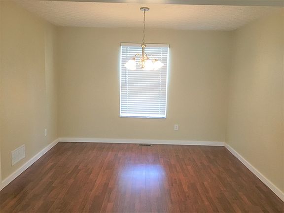 4th image of 859 Brittany Dr