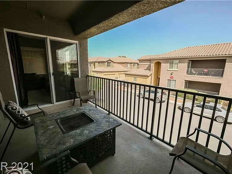 6868 Sky Pointe Dr #2051 — Photo 25