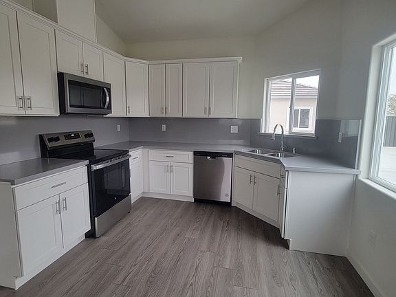 5th image of 6905 Paige Elizabeth Ln #A