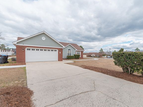 3rd image of 1801 Beaver Creek Lane
