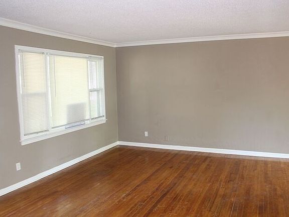 2nd image of 7231 Reeds Rd