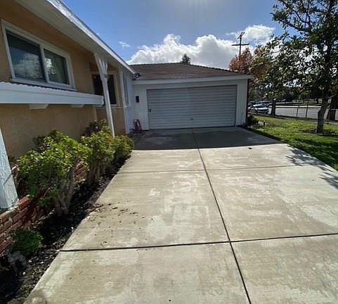 5th image of 5108 Hazeltine Ave