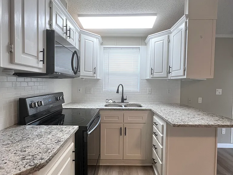 10291 Cypress Marina Rd — Photo 11