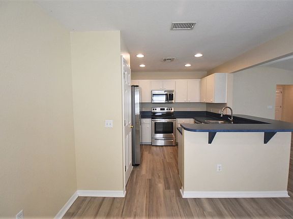 4th image of 5524 Oakford Dr