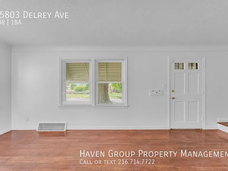 15803 Delrey Ave — Photo 3