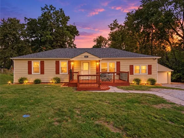 604 NE 74th Ter, Gladstone, MO 64118