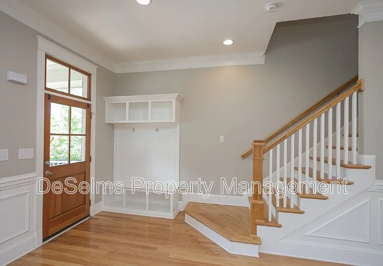 3866 Somers Ln — Photo 10