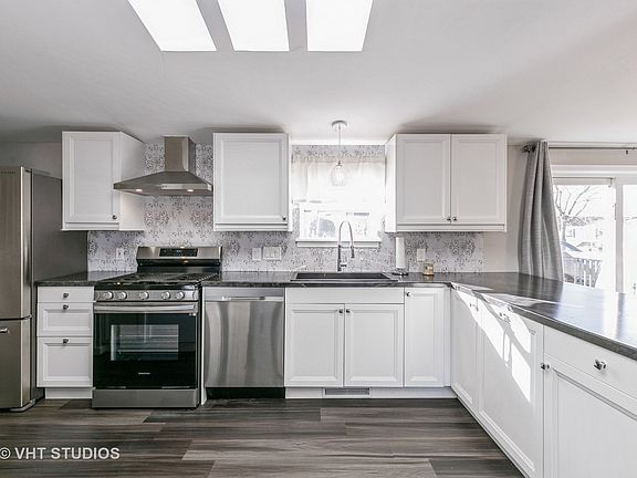 5th image of 10709 W Silver Lake Dr